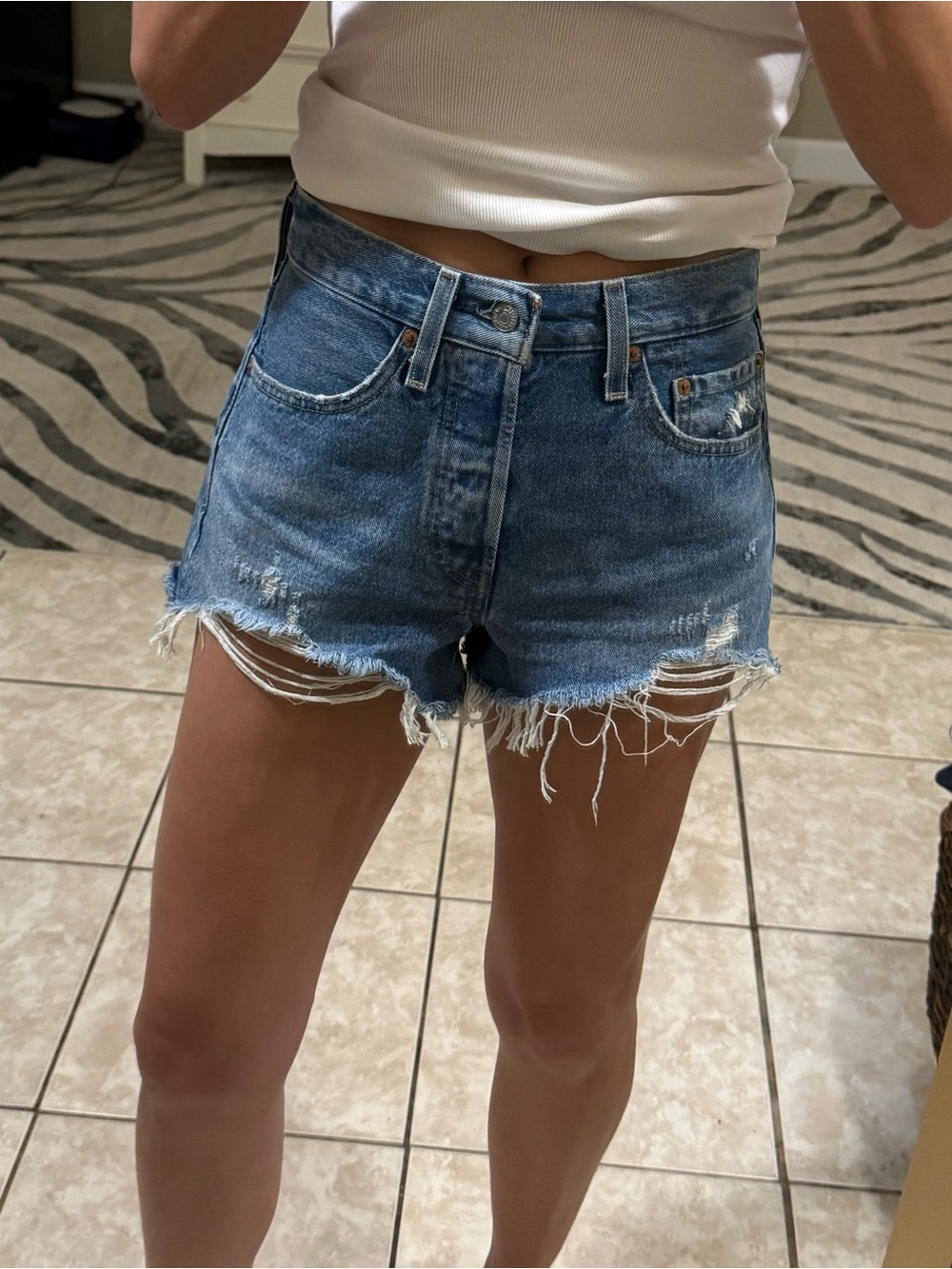 Levi's Athens Mid Short - Size 26